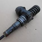 Форсунки  Passat 1.9TDI B6 (BOSCH 038130073BN)