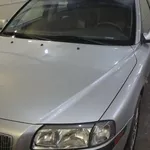 Капот на Volvo S80