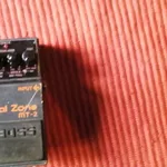 Педаль Boss Metal Zone MT-2 distdistortion с блоком питания