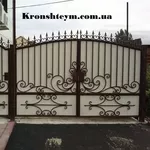 Распашные кованые ворота в Киеве