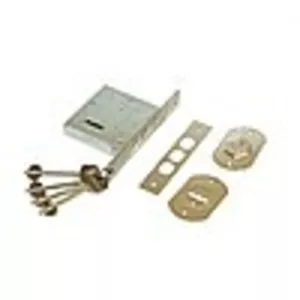 Компания «Скобяночка» занимается продажей дверной фурнитуры.