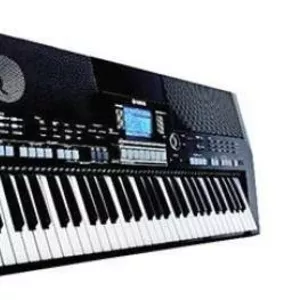 Продам синтезатор Yamaha PSR S550 black,  в идеальном состоянии!!!