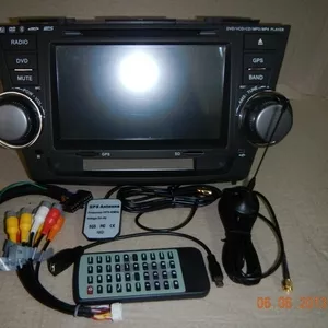 Штатное головное мультимедийное навигационное устройство