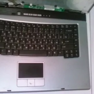 Продам целиком или на запчасти ноутбук Acer TravelMate 2410.