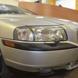 Бампер передний на Volvo S80