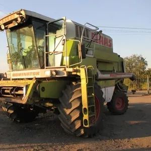 Комбайн CLAAS Dominator 108 MAXI + кукурузная кмс -6