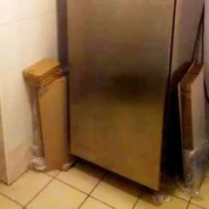 Продам холодильный шкаф бу ZANUSSI