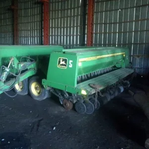 Сеялка механическая JOHN DEERE 455 