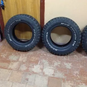 4 шины (б/у)всезенные  BFgoodrich 225/75 r16.