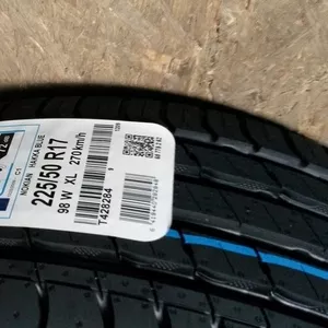 Продам новые Nokian Hakka Blue 225/50 R17