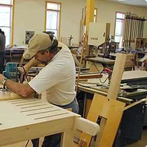 Столярі-Збиральники корпусів у Польщу ( работа в Польше )