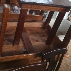 Продаются бу деревянные столы для кафе,  столовых,  баров