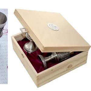 Уникальные оловянные наборы для вина Артина барельефами Дюрера и Рембр