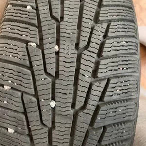 Продам зимние шины Nokian Hakkapeliitta R 225/45 R17  94R XL