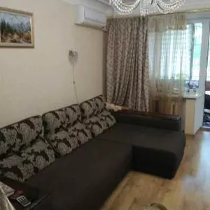 Продам 1ю кв. Попова ул. г Киев 45 м кв