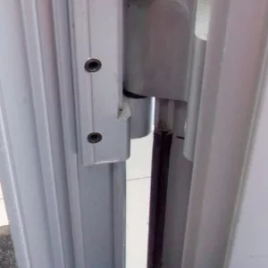 Петлі для алюмінієвих дверей s94,  відправка по Україні,  ремонт  алюмінієвих дверей Київ