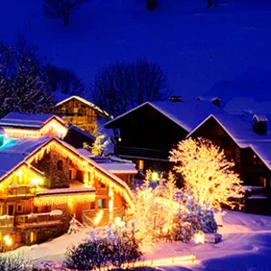 Новорічна іллюмінація гірляндами,  монтаж гірлянд!