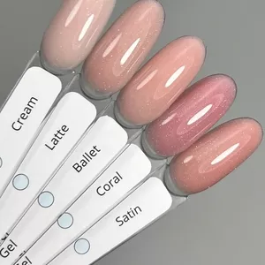 Блиск та Розкіш: Камуфлюючі Гелі Izzy Glitter Cover (Вся Колекція)