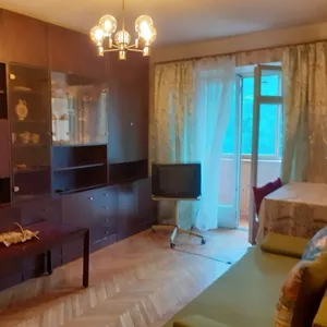 Посуточно.  Киев.  ул. Плеханова 4, .Метро Левобережная пешком 5 минут