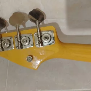 FENDER Jazz Bass,  модель JB -62',  сделано в Японии в 1997-2000 году