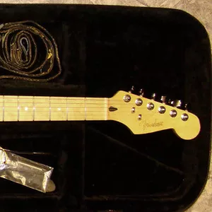 Fender Stratocaster Lite Ash - 4100 грн.
