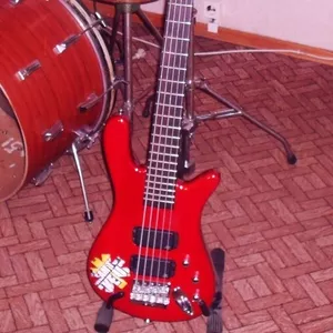 Rock bass by Warwick 5 strings!