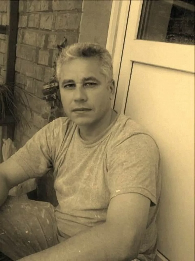 Поклейка обоев, ремонт квартир. Киев. (044)592-47-49; (099)546-20-23; (067)793-58-88