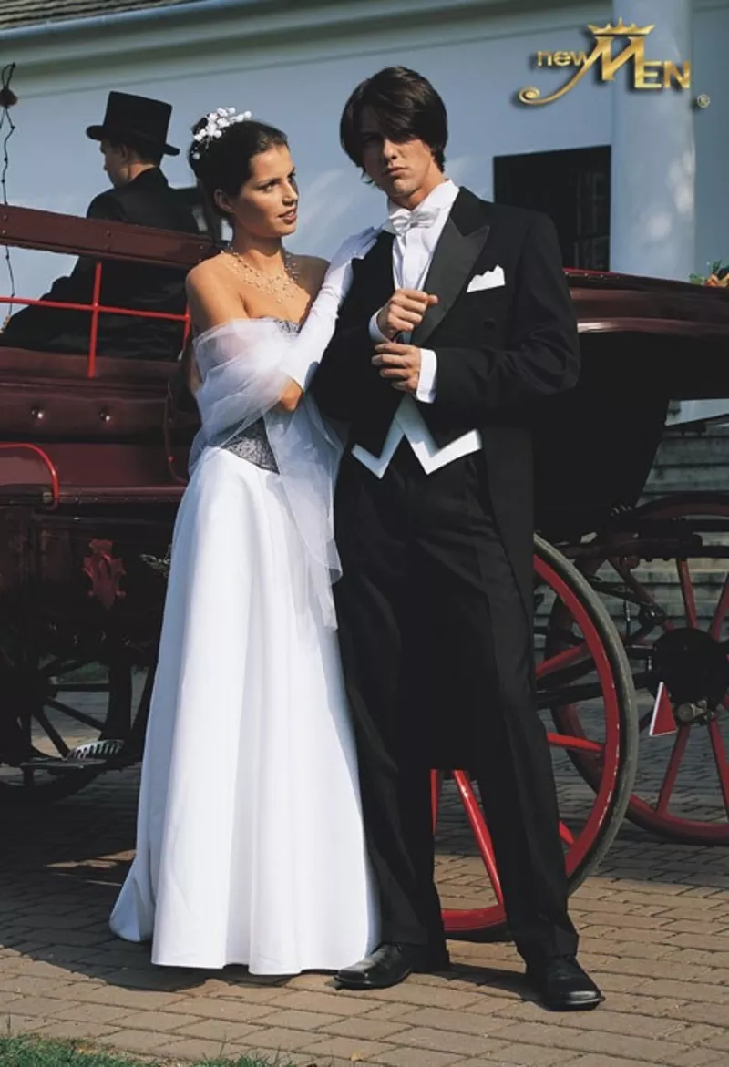 Мужские костюмы