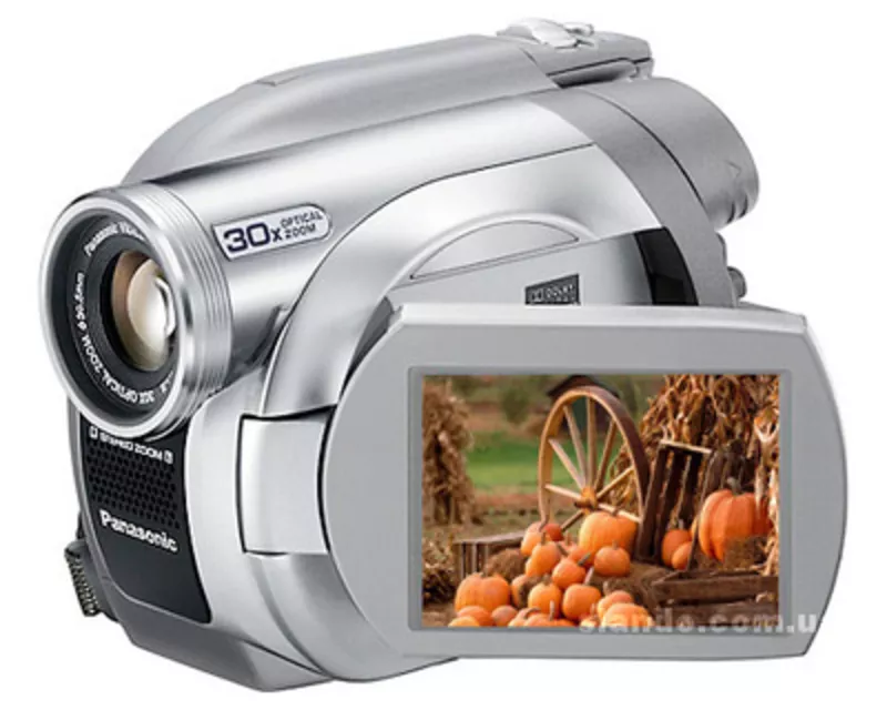 видеокамера Panasonic D150EE