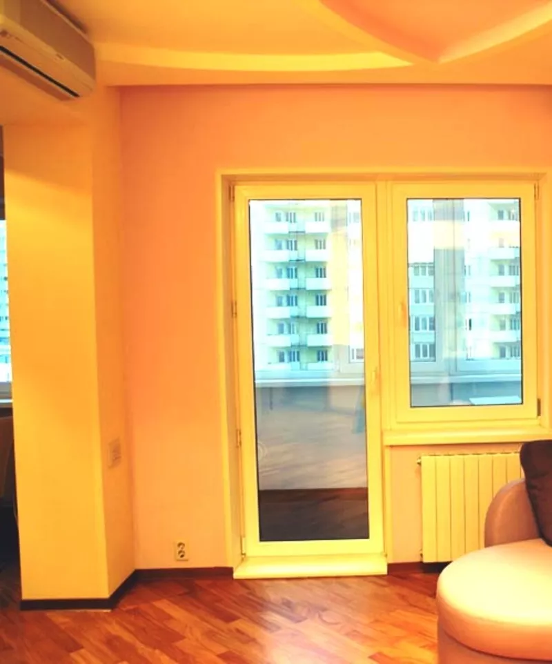 Поклейка Обоев-15грн. 0956375105