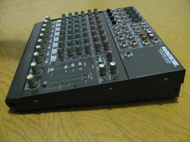 Продам пульт Mackie1202 VLZ (Made in USA) 3