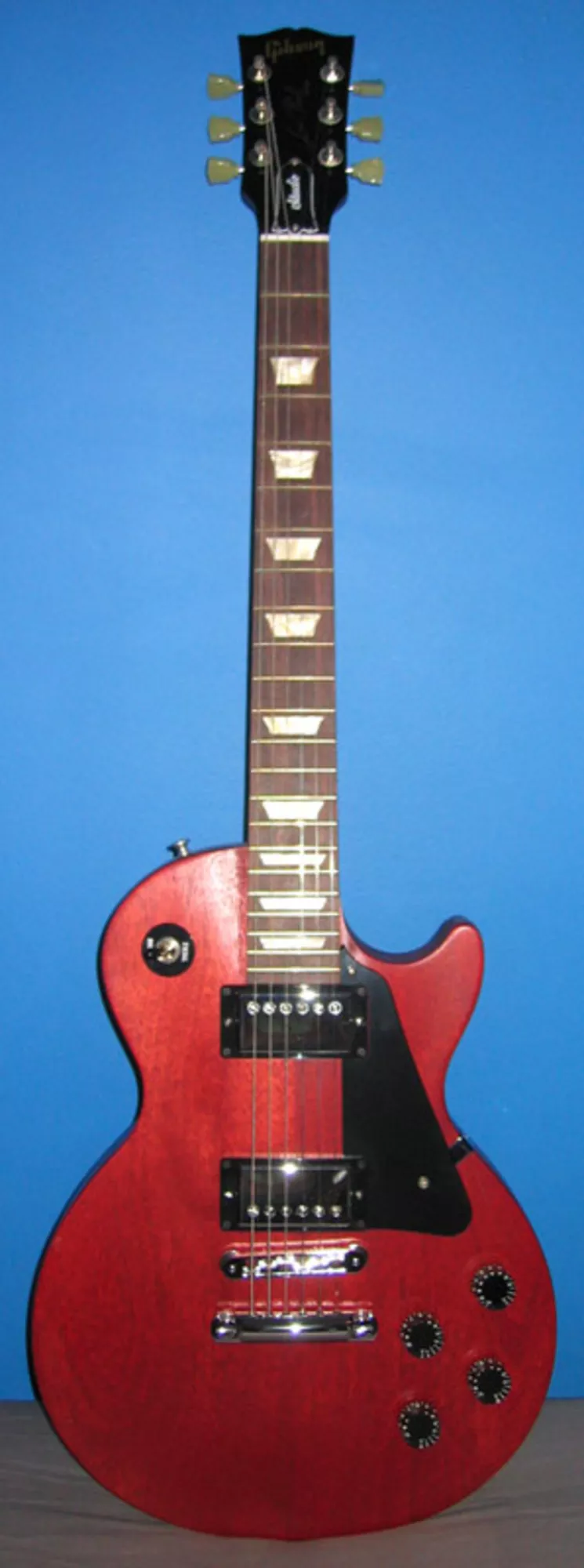 Продаю Gibson Les Paul Studio