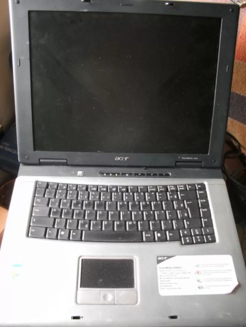 ноутбук Acer TravelMate 2200.