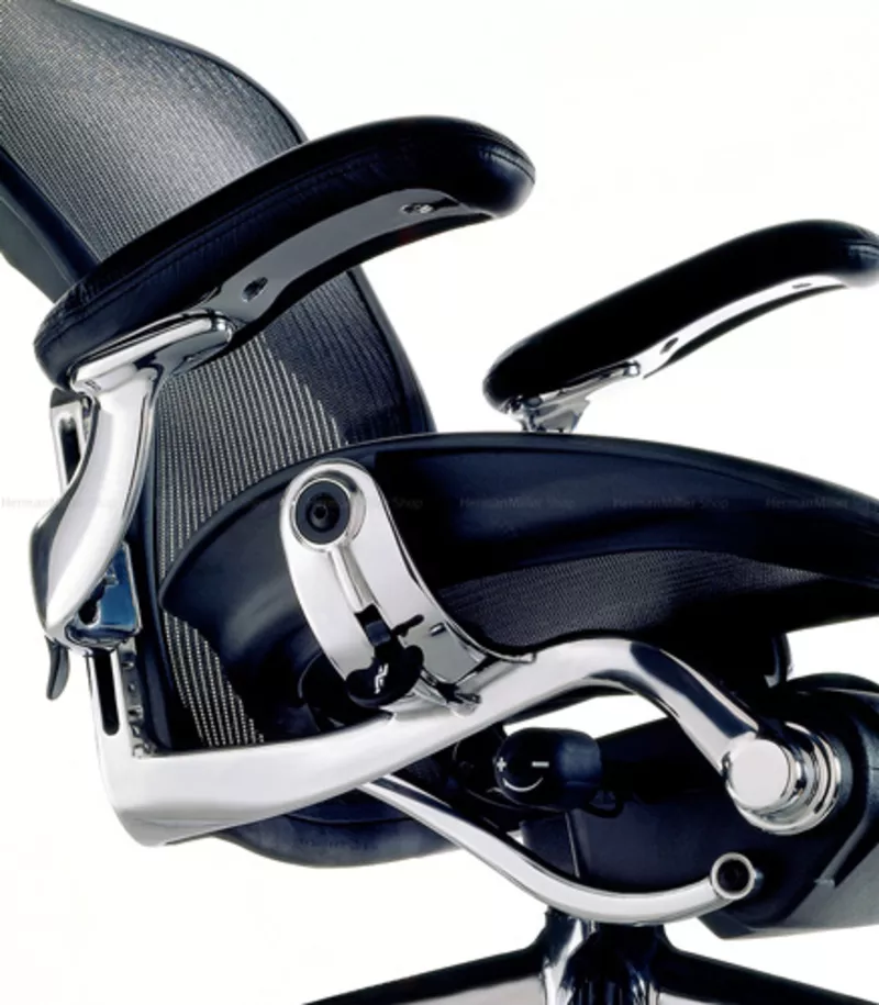 Рабочее кресло Herman Miller Aeron Polished Aluminum 6