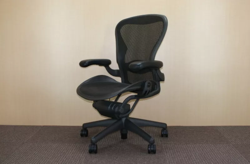 Кресло рабочее Herman Miller Aeron Lumbar Support 6