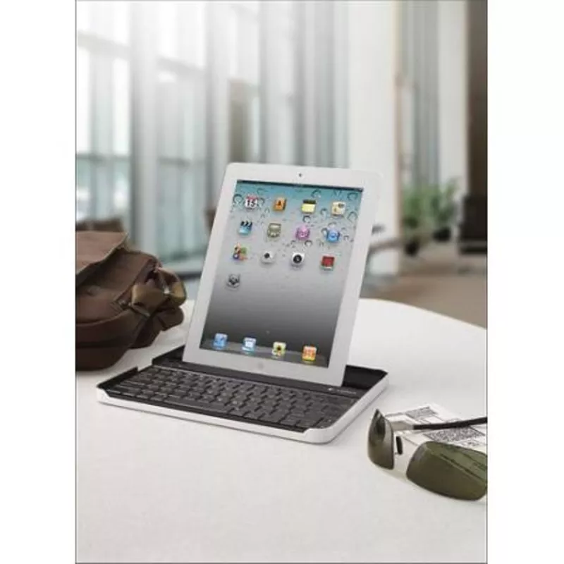 Чехол Logitech Keyboard для Apple iPad 2 2