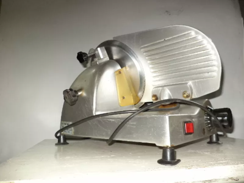 Б/у оборудование в ассортименте бары, кафе, рестораны 2