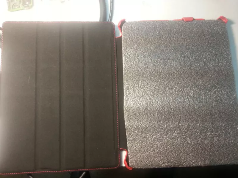 Продам чехол для iPad кожаный,  в стиле Ferrari 2
