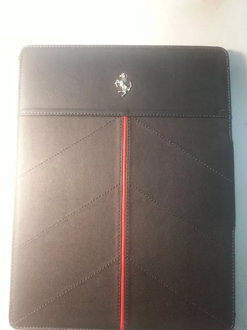 Продам чехол для iPad кожаный,  в стиле Ferrari 4