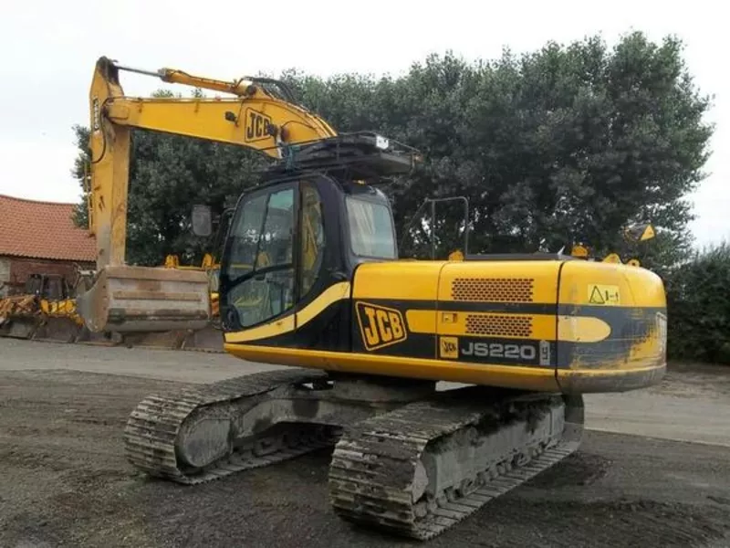 Гусеничный экскаватор JCB JS220LC (2006 год)