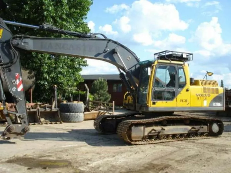 Гусеничный экскаватор Volvo EC210BLC