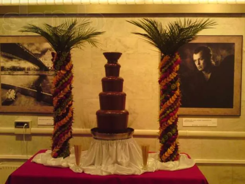 Шоколадный фонтан украсит любое торжество: день рождения,  свадьбу, 