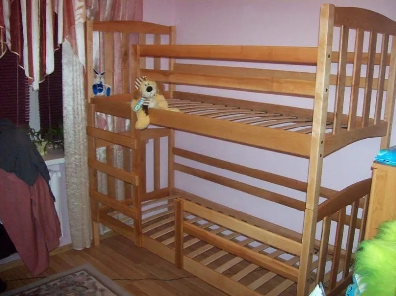 Двухъярусная детская кровать 4