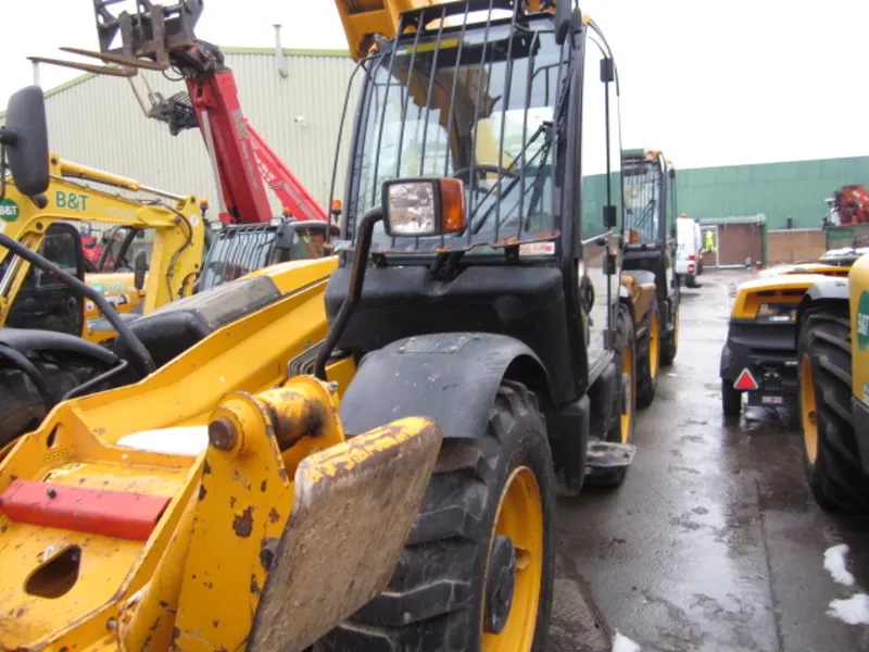 Телескопический погрузчик JCB 540-140