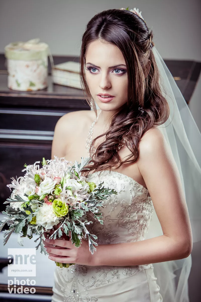 Профессиональный макияж и прически/свадебный макияж/визаж/свадебные прически