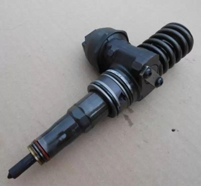 Форсунки  Passat 1.9TDI B6 (BOSCH 038130073BN)