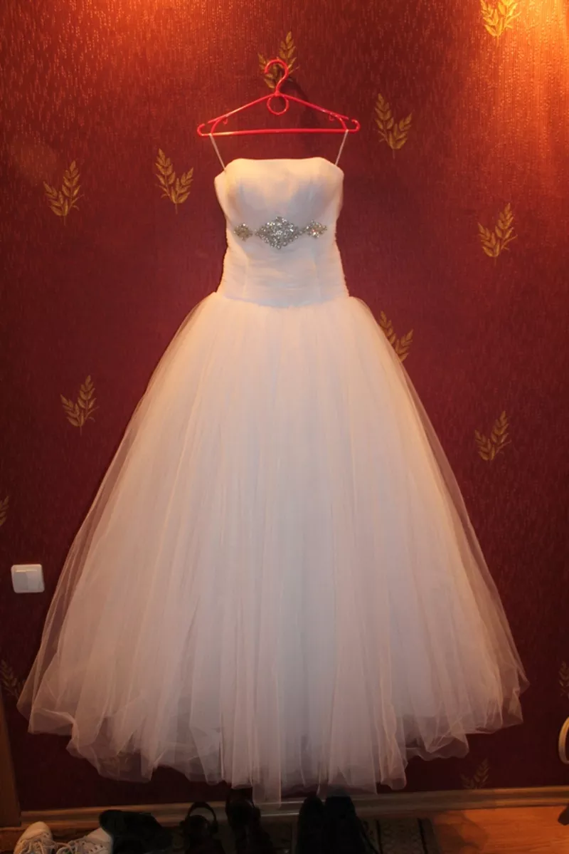 Продам нежное фатиновое свадебное платье 4