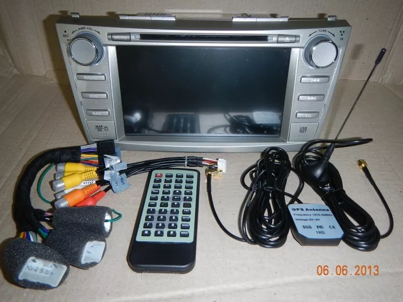 Штатное головное мультимедийное навигационное устройство 6