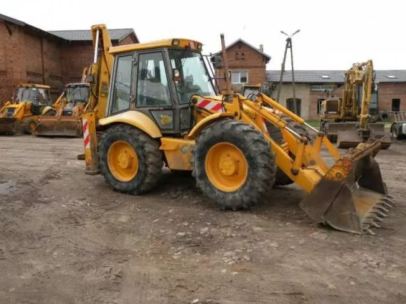 Экскаватор погрузчик JCB 4CX,  1999 год,  19 000€ 3