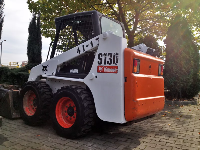 Мини погрузчик Bobcat S130 3